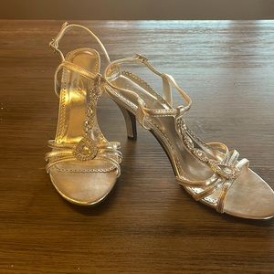 Michael Angelo T strap heels